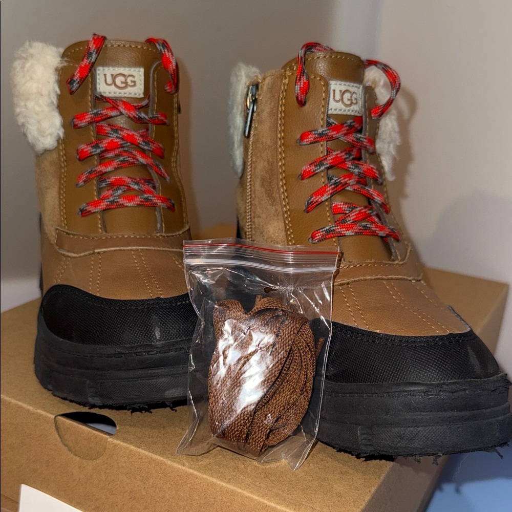 UGG Kids Brown & Black Shearling-Trim Lace-Up Boots with Red Accents - Picture 3 of 15